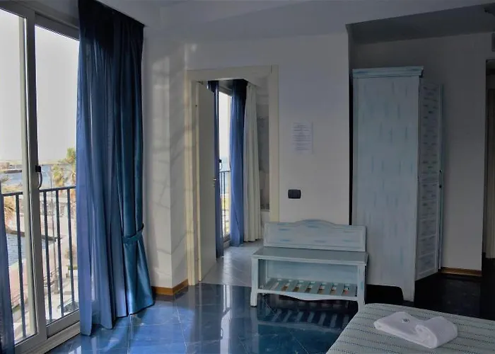 Blue Moon Hotel