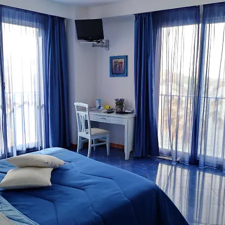Szálloda Blue Moon 3*