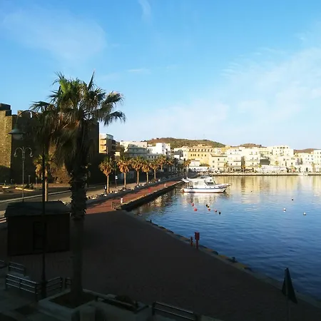 Blue Moon Hotel 3*